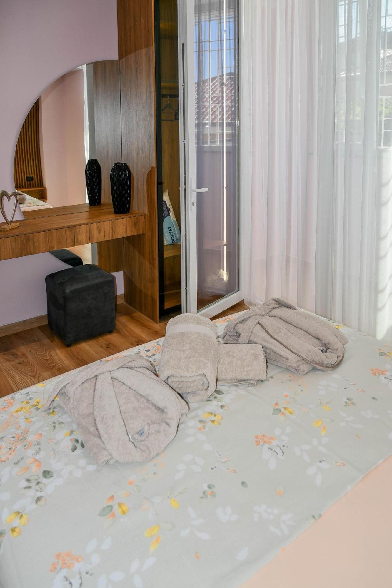 Hata Luxury Apartments Shkoder Luaran gambar