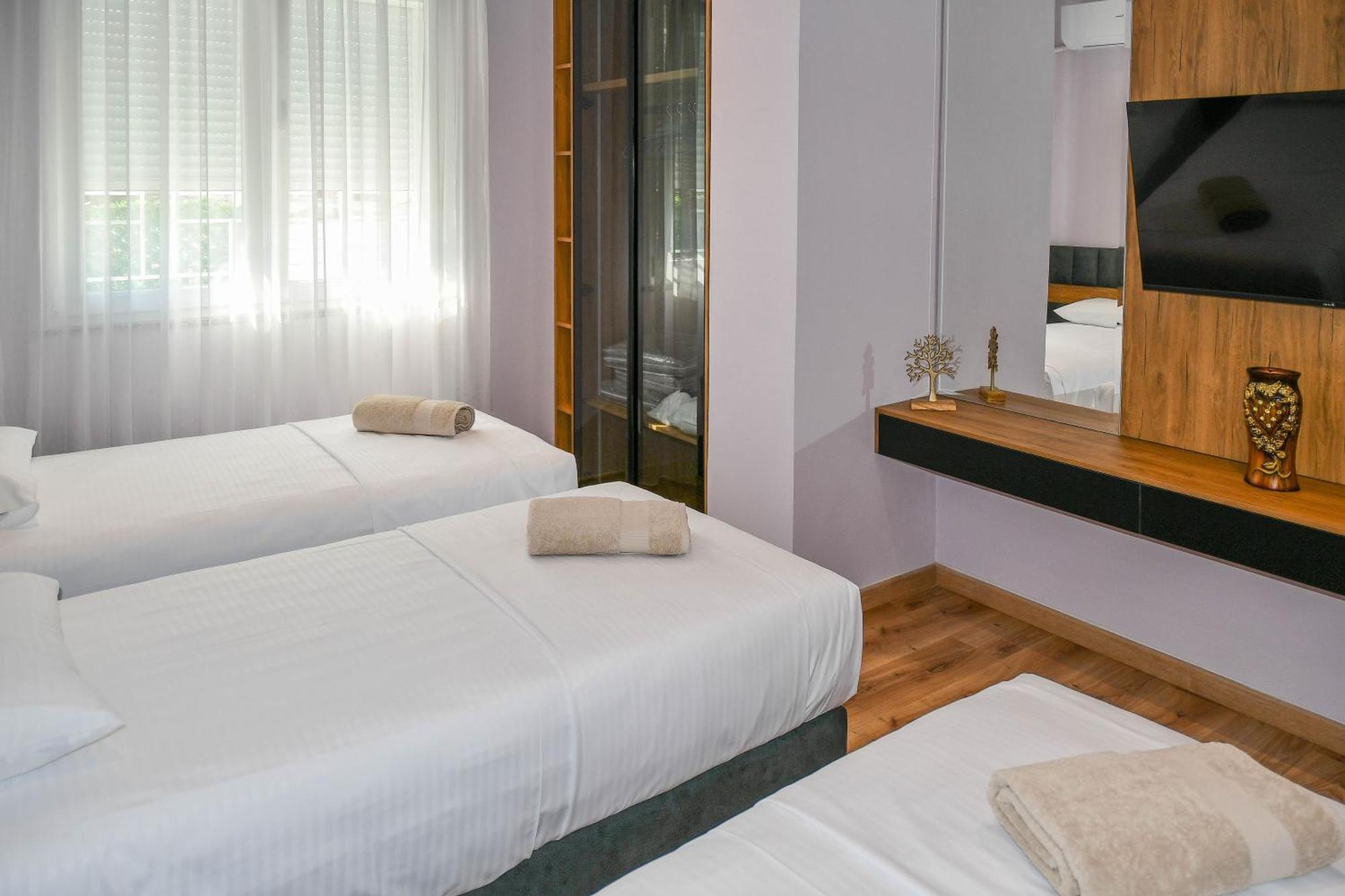 Hata Luxury Apartments Shkoder Luaran gambar